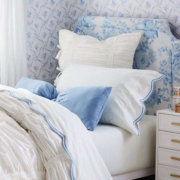 POTTERY BARN Teen LoveShackFancy Embroidered Scallop Sheet Set in Ivory/Blue NWT - Picture 1 of 6
